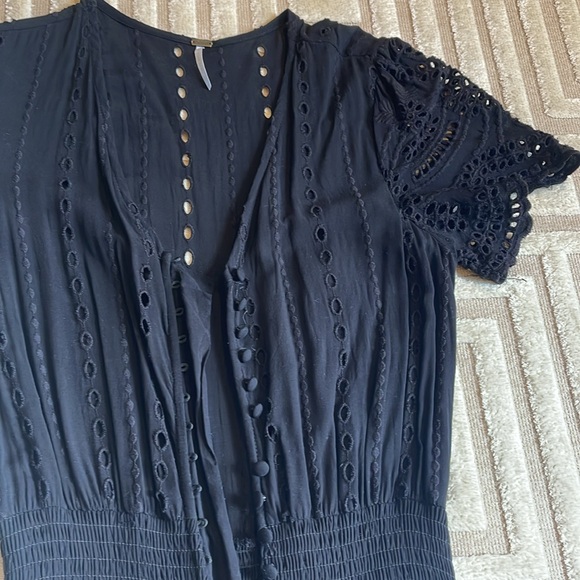 Eyelet maxi dress - Picture 4 of 8